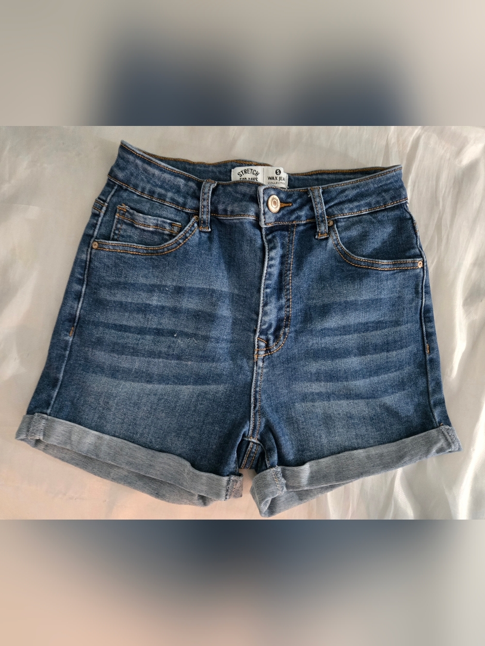Wax Jean Shorts Jrs Sz Small Medium Wash Cuffed High Rise 2.5" Inseam GUC